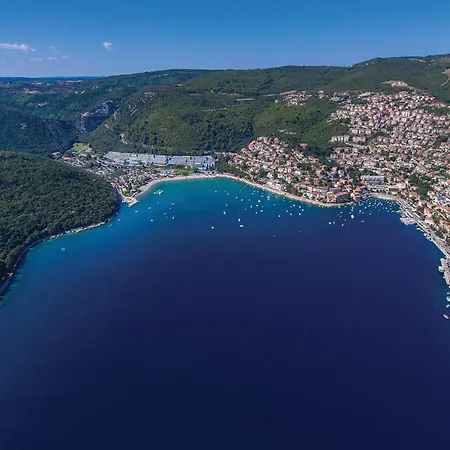 Semesterbostad Vackert Hus Med 2 Sovrum I Labin (Istria)